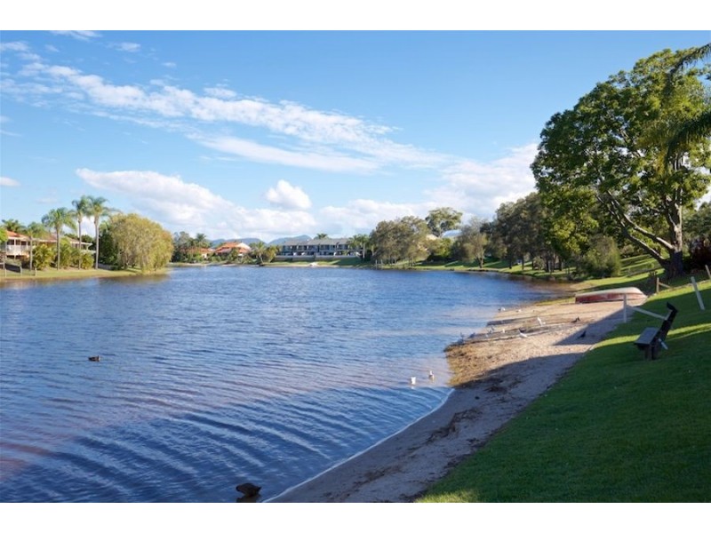 1/20 Sunbird Street, Burleigh Waters QLD 4220