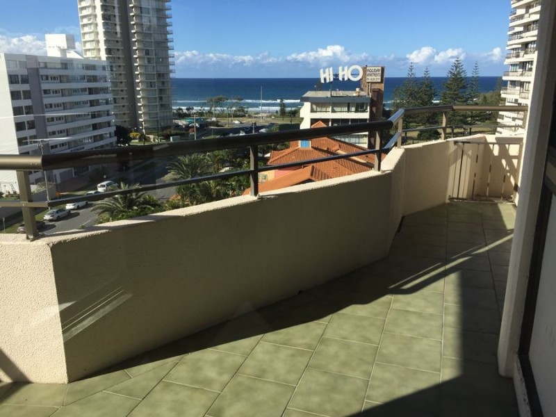 14/12-14 Queensland Avenue, Broadbeach QLD 4218