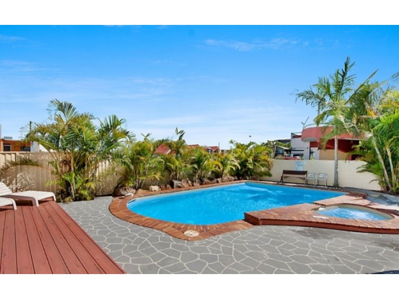 8 300 The Esplanade, Burleigh Heads QLD 4220