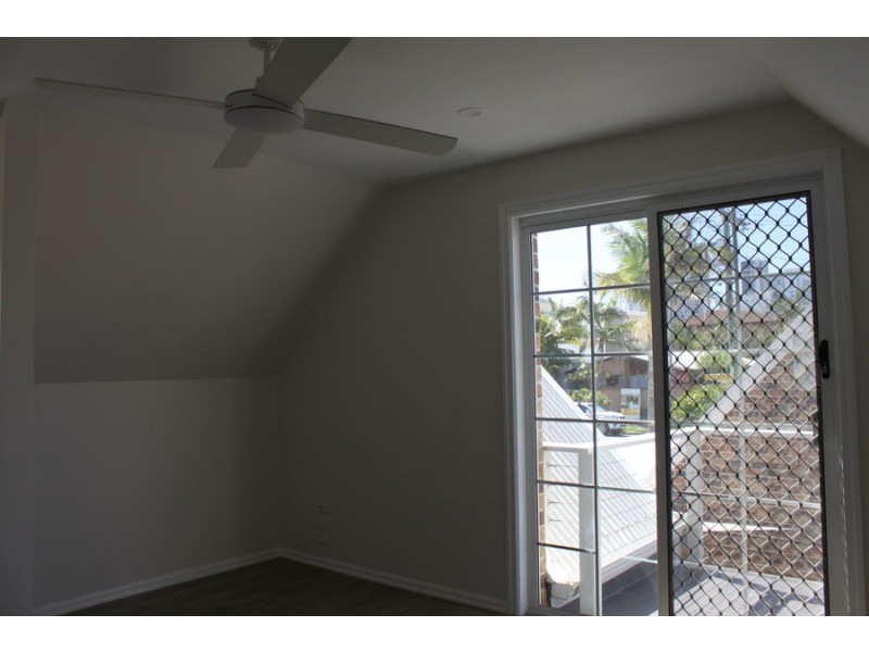 1/30 Sunbrite Avenue, Mermaid Beach QLD 4218