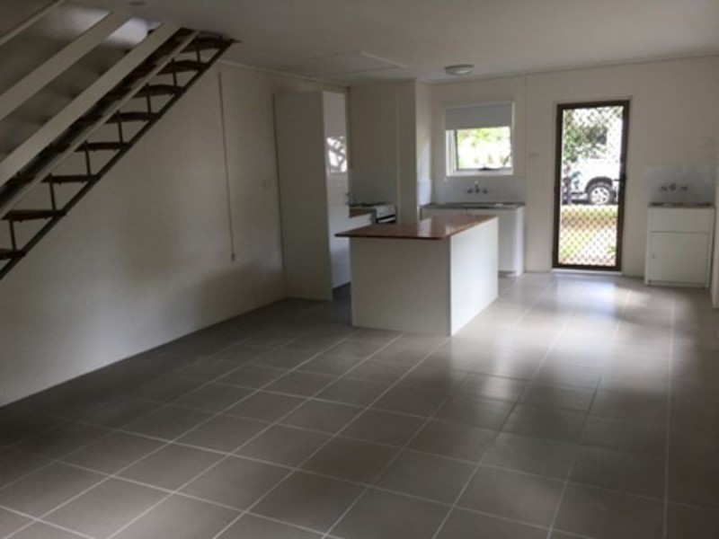 1/15 George Ave, Broadbeach QLD 4218