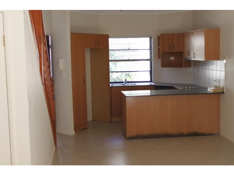 14/141 Cotlew Street, Ashmore QLD 4214