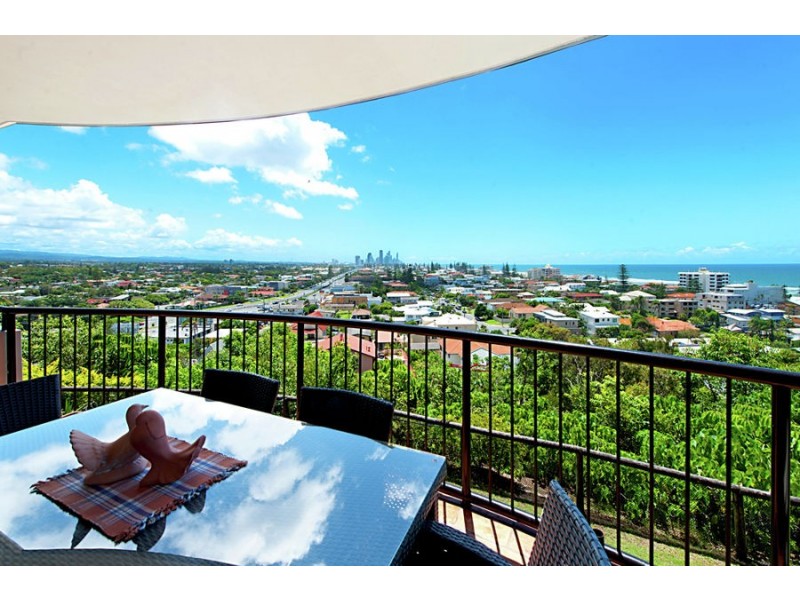 A22/1 Great Hall Drive, Miami QLD 4220