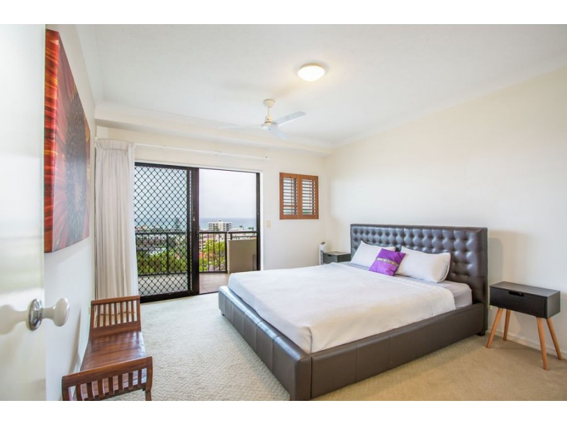 A22/1 Great Hall Drive, Miami QLD 4220