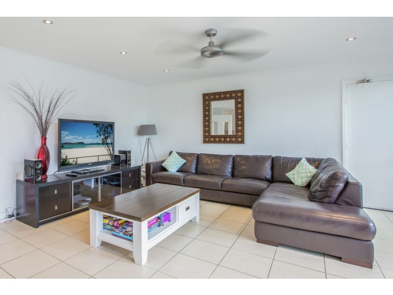 22/111 Rio Vista Boulevard, Broadbeach Waters QLD 4218