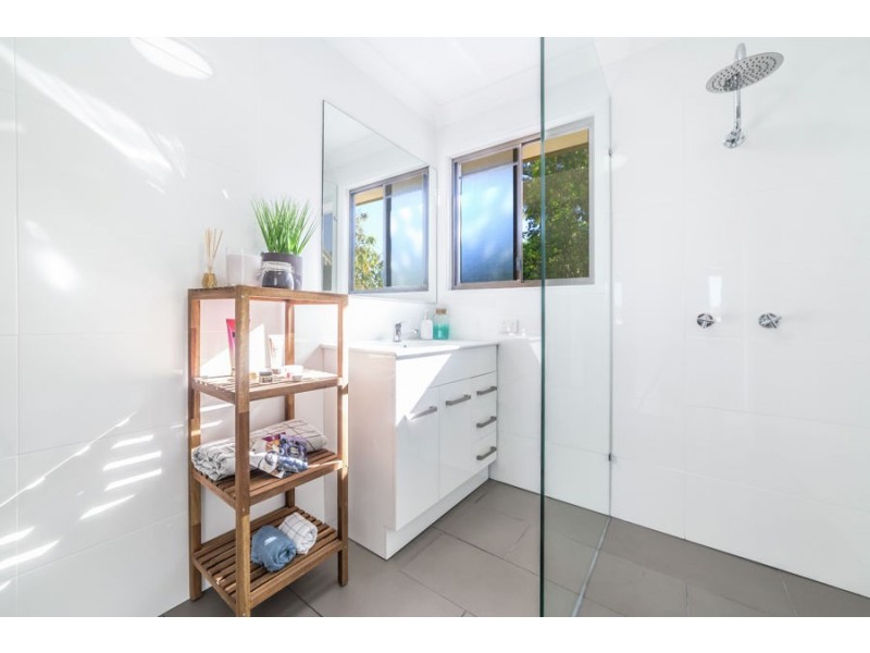 10/71 Olsen Avenue, Labrador QLD 4215