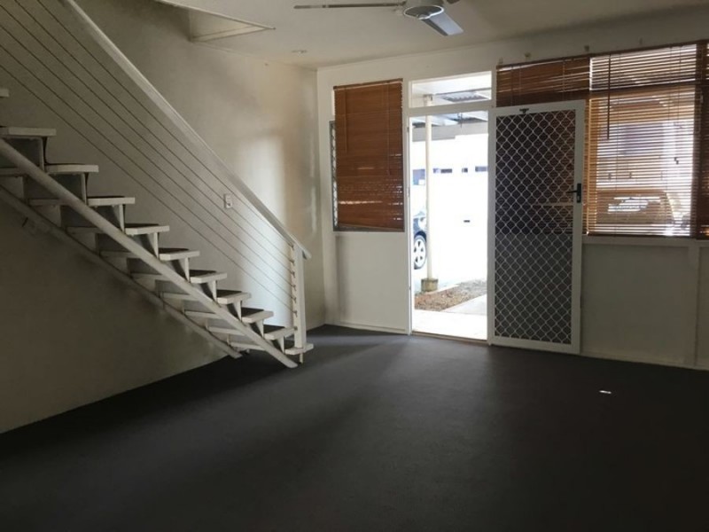 1/49 Surf Parade, Broadbeach QLD 4218