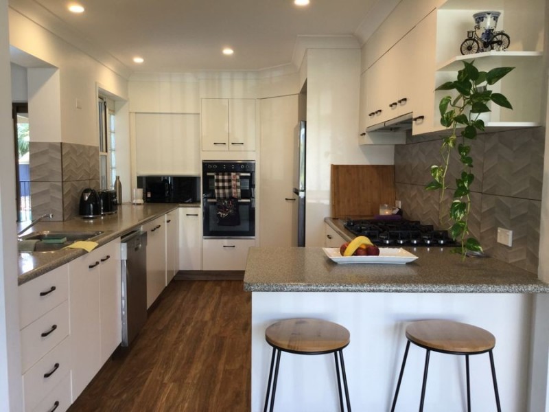 23 Honeyeater Drive, Burleigh Waters QLD 4220