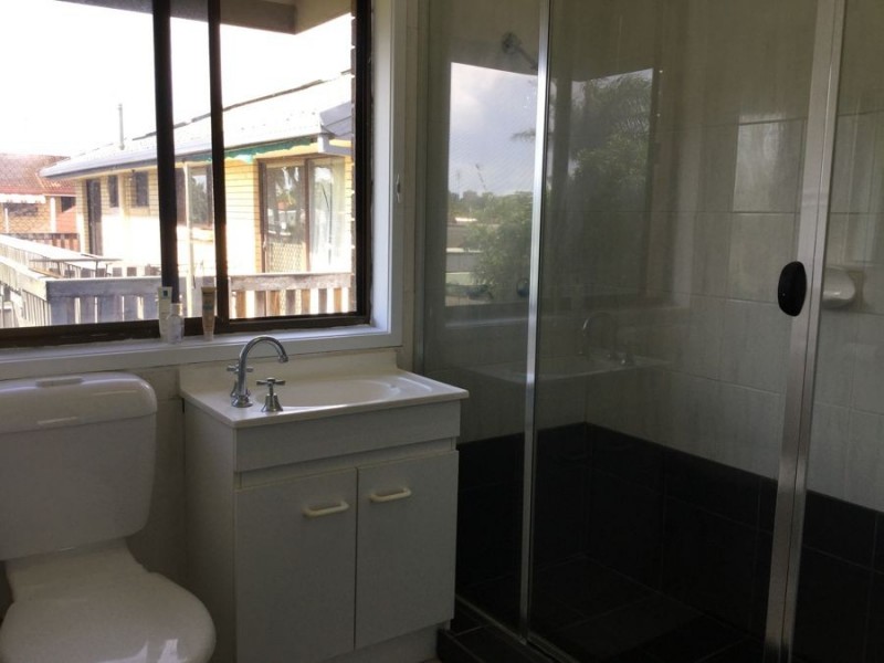 23 Honeyeater Drive, Burleigh Waters QLD 4220