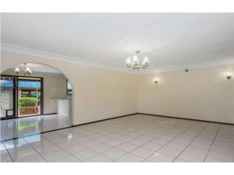 19 Sovereign Drive, Mermaid Waters QLD 4218