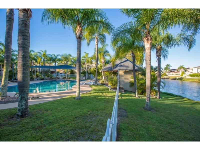 50/1 Resort Drive, Robina QLD 4226