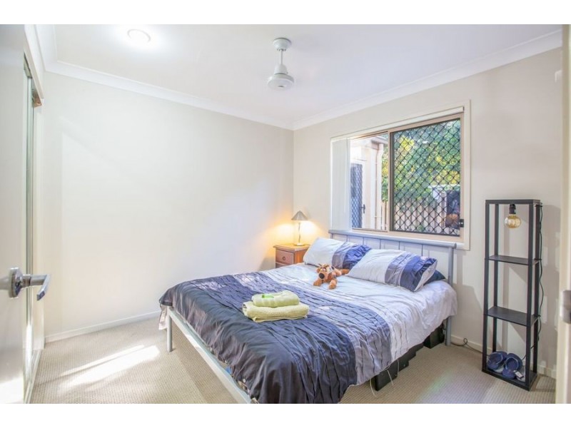 6 Starkey Street, Pacific Pines QLD 4211