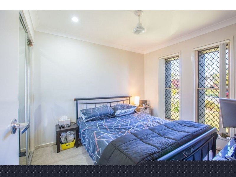 6 Starkey Street, Pacific Pines QLD 4211