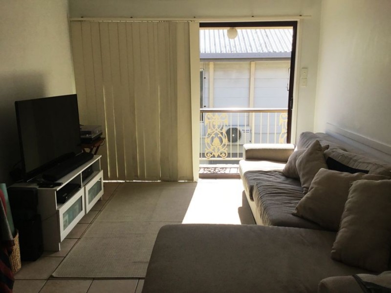 4/2253 Gold Coast Highway, Mermaid Beach QLD 4218