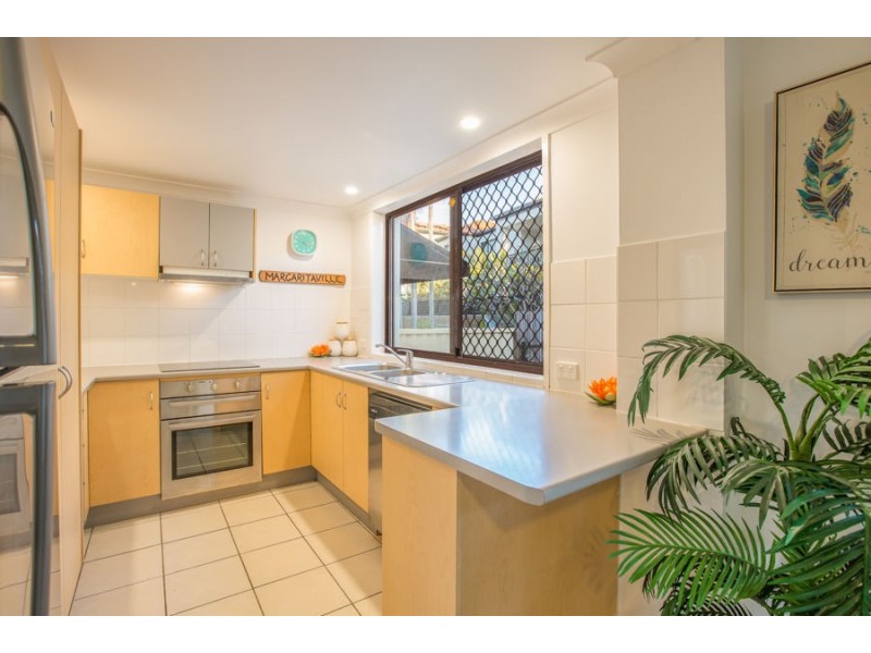 18/2-34 Karbunya Street, Mermaid Waters QLD 4218