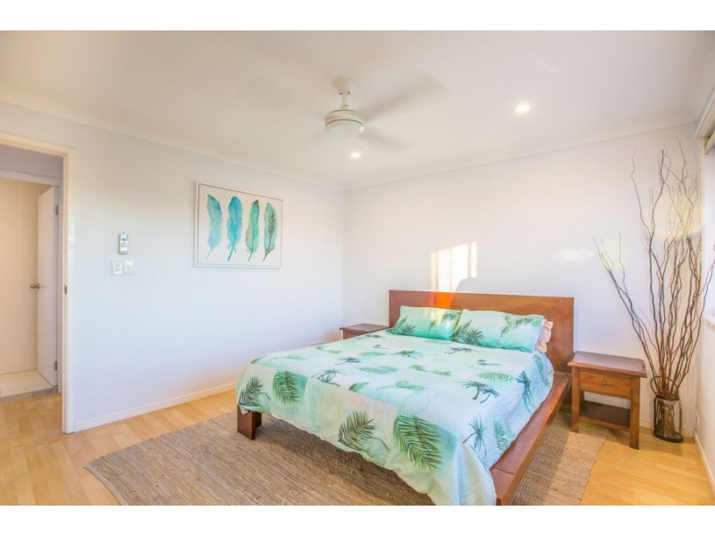 18/2-34 Karbunya Street, Mermaid Waters QLD 4218