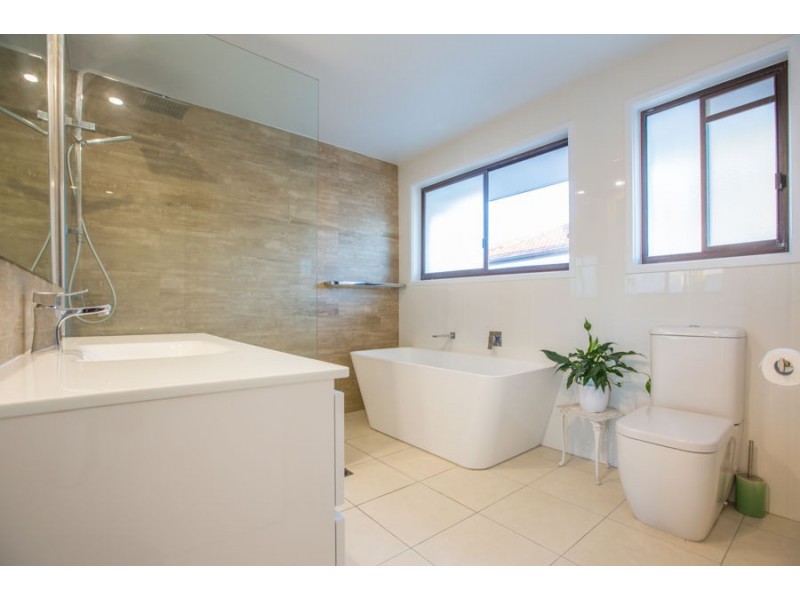 18/2-34 Karbunya Street, Mermaid Waters QLD 4218