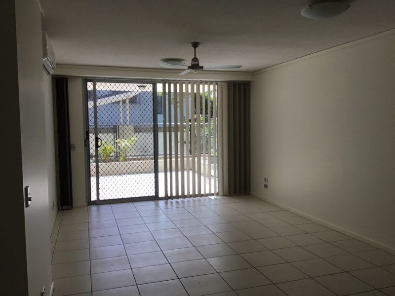 2/119 Sunshine Parade, Miami QLD 4220