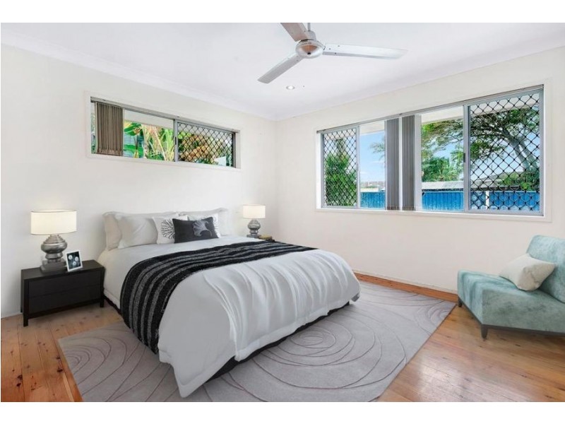 15 Kallay Street, Miami QLD 4220