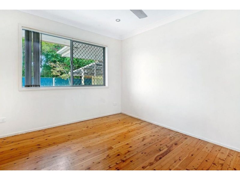 15 Kallay Street, Miami QLD 4220