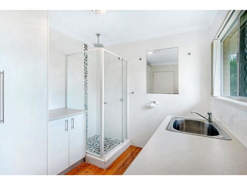 15 Kallay Street, Miami QLD 4220