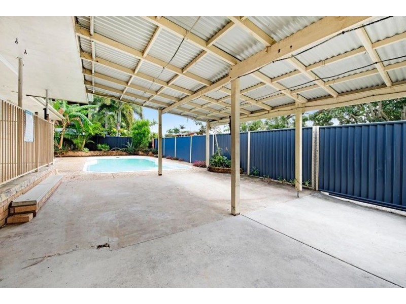 15 Kallay Street, Miami QLD 4220