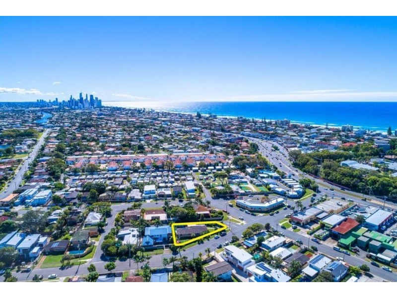 15 Kallay Street, Miami QLD 4220