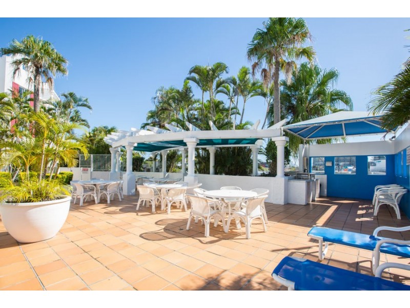 41/28 Chairlift Avenue, Miami QLD 4220