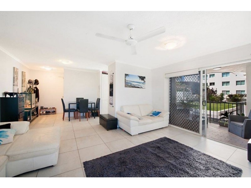 4/300 The Esplanade, Miami QLD 4220