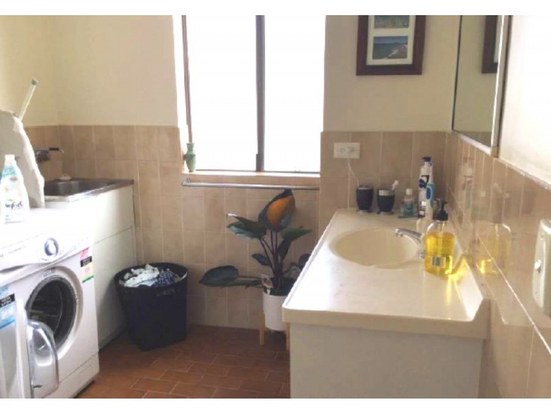 8/2301 ‘La Costa’ Gold Coast Highway, Mermaid Beach QLD 4218