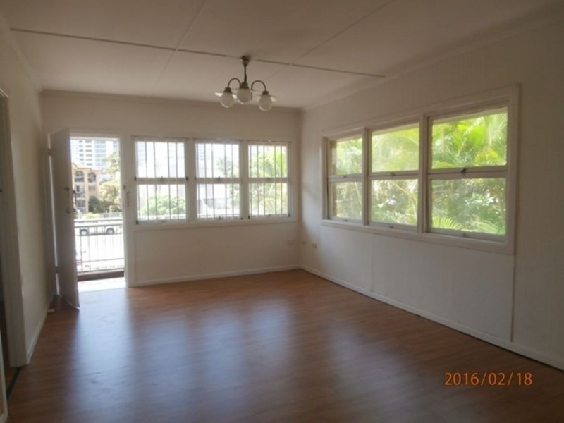 10/24 Thornton St, Surfers Paradise QLD 4217