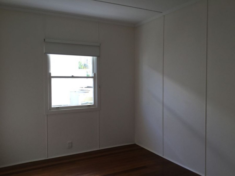 28 Petrel Avenue., Mermaid Beach QLD 4218