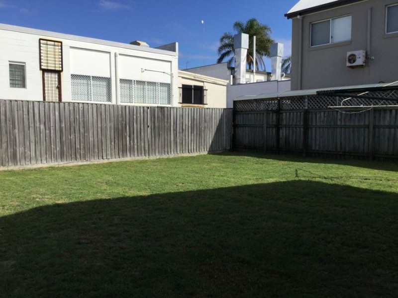 28 Petrel Avenue., Mermaid Beach QLD 4218