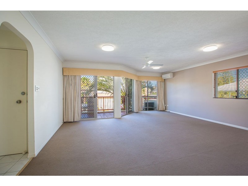3/6 Petrel Avenue, Mermaid Beach QLD 4218