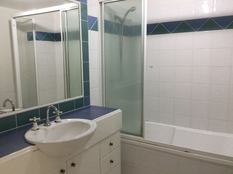 31/28 Chairlift Avenue “Santorini by the Sea”, Mermaid Beach QLD 4218