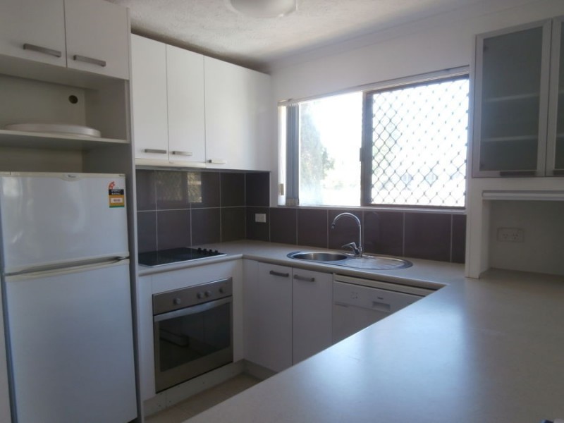6/215 Surf Parade, Broadbeach QLD 4218