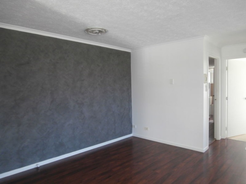 6/215 Surf Parade, Broadbeach QLD 4218