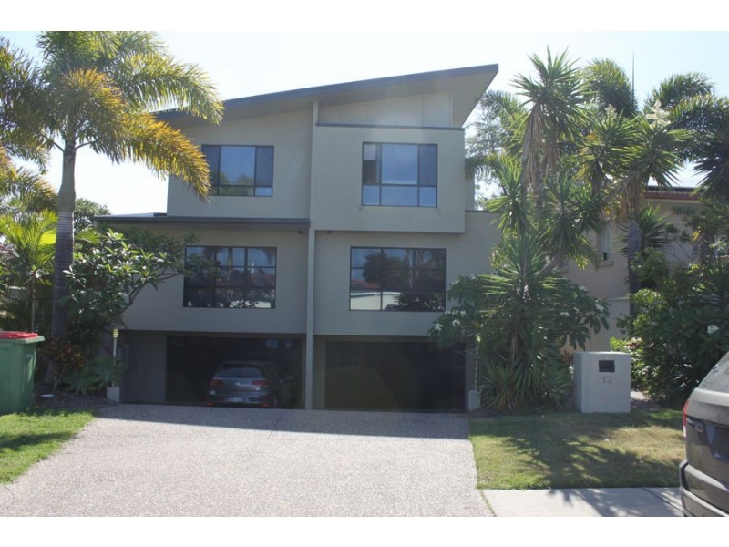 2/12 Dolphin Avenue, Mermaid Beach QLD 4218