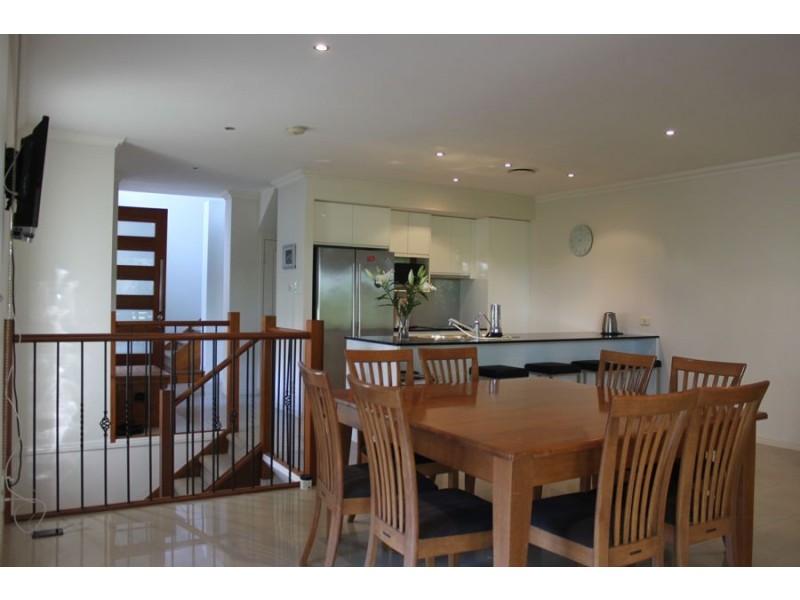 2/12 Dolphin Avenue, Mermaid Beach QLD 4218
