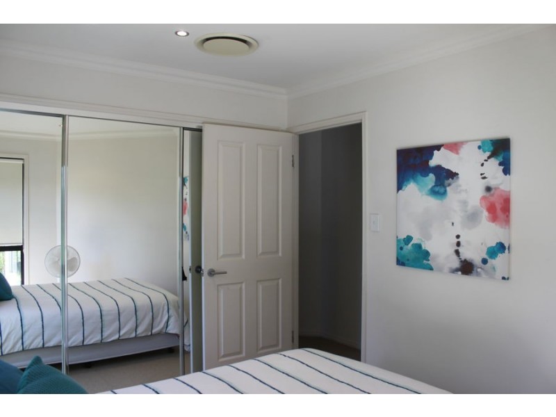 2/12 Dolphin Avenue, Mermaid Beach QLD 4218