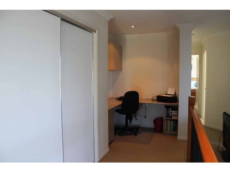 2/12 Dolphin Avenue, Mermaid Beach QLD 4218