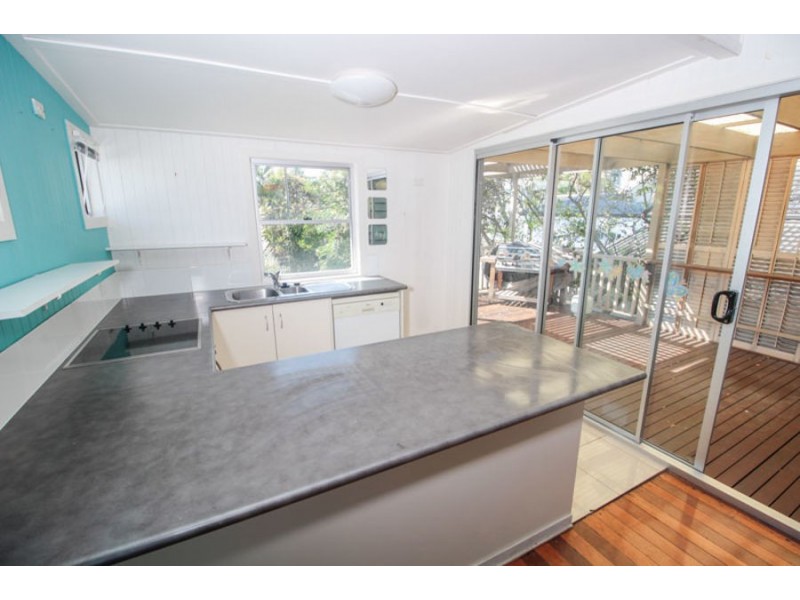19 Cronulla Avenue, Mermaid Beach QLD 4218