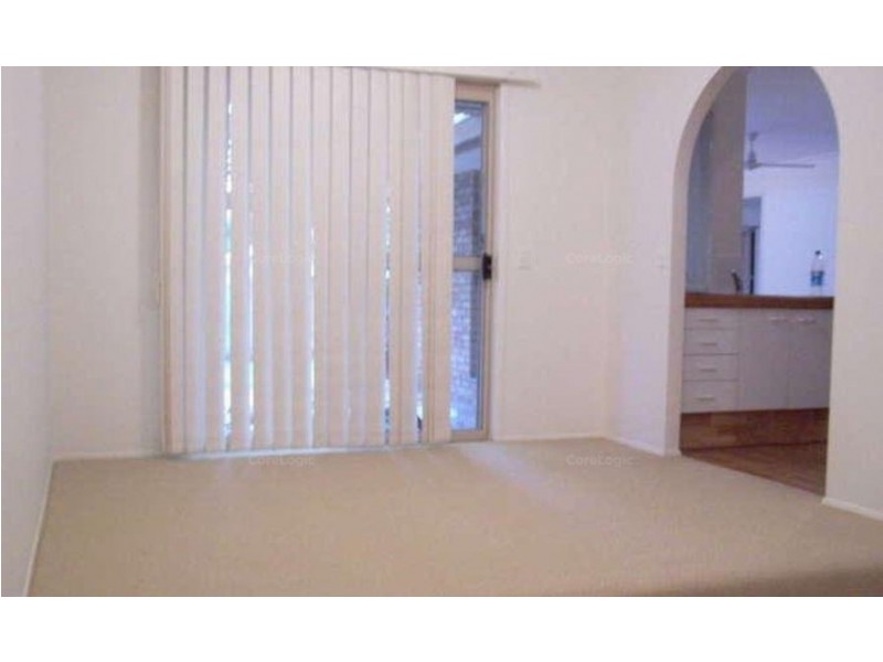 104 Auk Avenue, Burleigh Waters QLD 4220