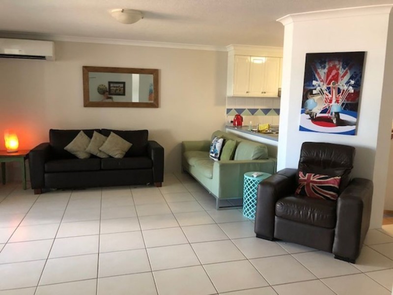 27/28 Chairlift Avenue ‘Santorini By The Sea’, Nobby Beach QLD 4218