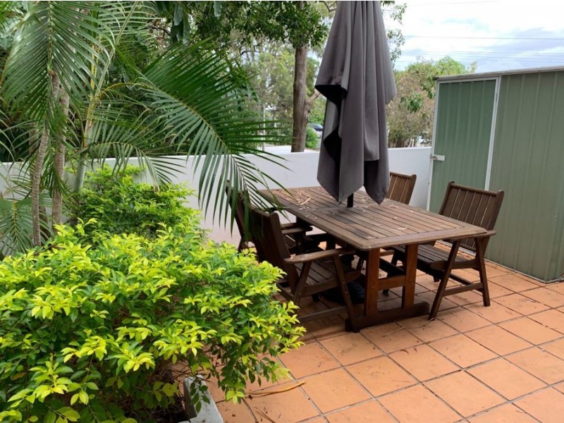 27/28 Chairlift Avenue ‘Santorini By The Sea’, Nobby Beach QLD 4218