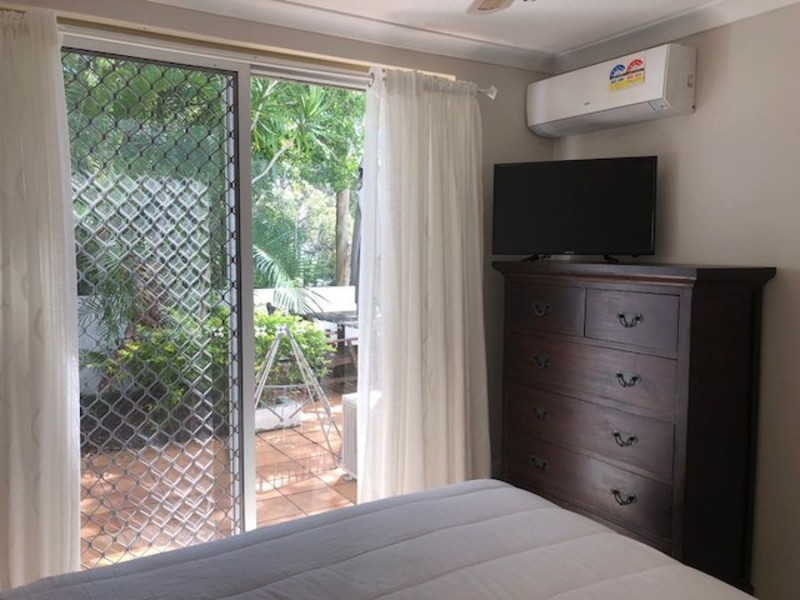 27/28 Chairlift Avenue ‘Santorini By The Sea’, Nobby Beach QLD 4218