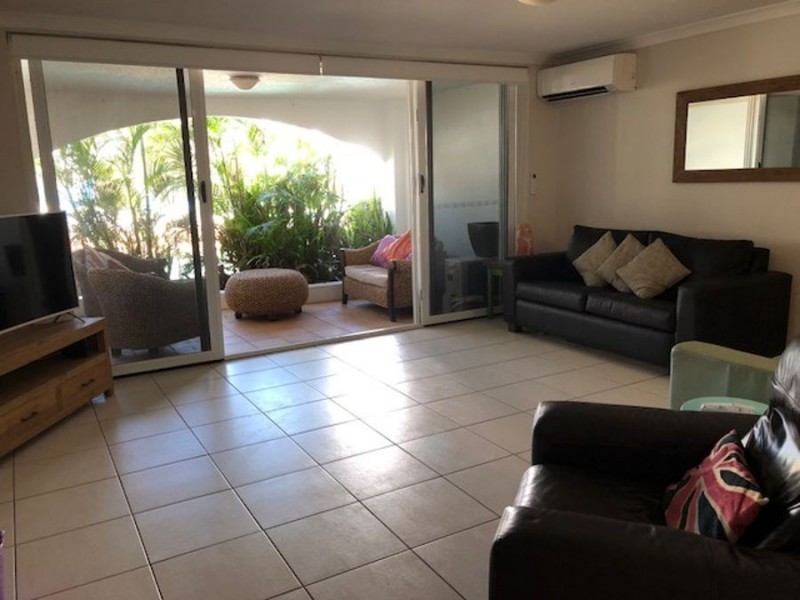 27/28 Chairlift Avenue ‘Santorini By The Sea’, Nobby Beach QLD 4218