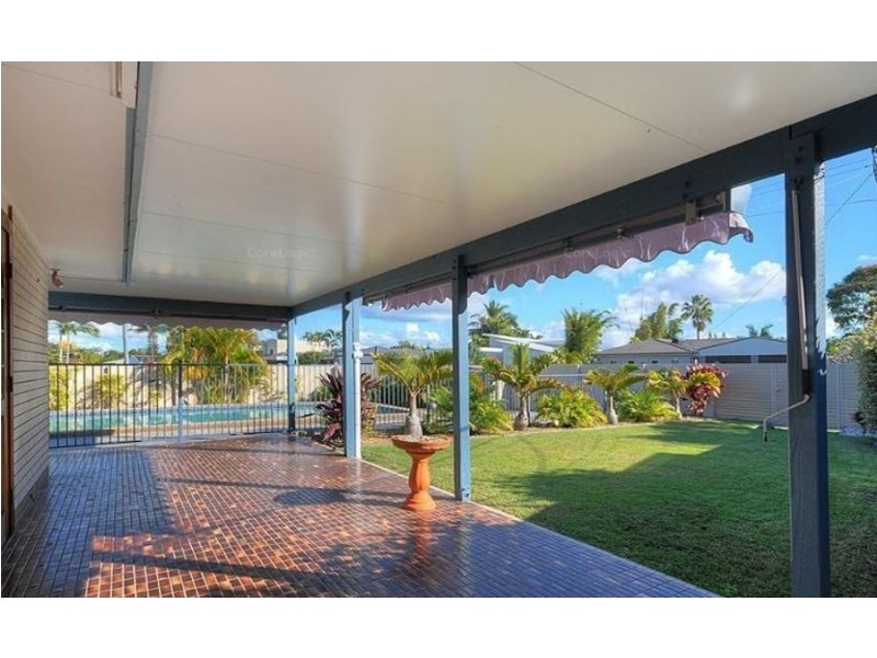 27 Birigun Street, Mermaid Waters QLD 4218