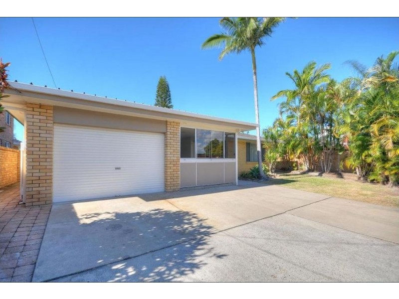 19 Bermuda Street, Broadbeach Waters QLD 4218
