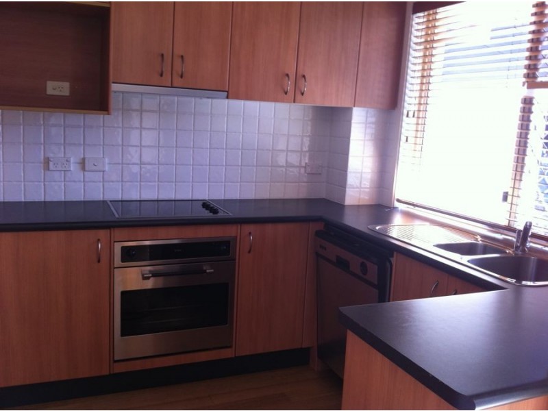 2/40 Heron Avenue, Mermaid Beach QLD 4218